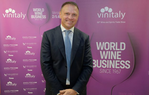 A Vinitaly 2023 Il Vino Incontra La Cultura Ma Anche Le Imprese Il