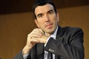 “Noi abbiamo portato l’esperienza vitivinicola italiana nel cuore della rappresentazione italiana. Anche con tecnologie che incrociano la nostra capacità di sperimentazione”. Il Padiglione Vino raccontato dal Ministro Maurizio Martina