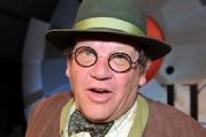 “Il vino deve seguire il percorso che ha seguito anche l’arte. Deve abbandonare il “guru” e uscire dal sacerdotale ed entrare nella concretezza della quotidianità. Il vino il tema vero che unisce l’Italia”. Così il critico d’arte Philippe Daverio