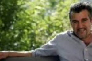 Da Giulio Cesare a Marilyn Monroe, passando per Asterix e gli “irriducibili” galli, il winemaker Roberto Cipresso racconta alcuni dei personaggi di ‘‘Vineide’’ il nuovo libro, scritto a quattro mani con il giornalista e viticoltore Giovanni Negri