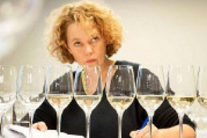 Il Cannonau, vino simbolo della Sardegna, sta conoscendo un discreto successo sui mercati internazionali. Ma quali sono gli ostacoli da superare in Gran Bretagna? A WineNews l’opinione della Master of Wine Jo Ahearne