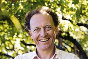 “Le regole devono consentire a chi vuole passare al regime biologico di farlo bene, davvero, e non per moda. In Italia c’è grande sensibilità sul tema”. Così a WineNews Alois Lageder, pioniere del vino “bio” e naturale, e presidente Demeter Italia