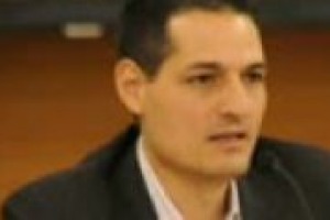 Diversità di territori come in nessun altro Paese, così come di vitigni, semplicità di abbinamento con il cibo e il fascino storico di certe zone: ecco i ‘‘4 assi’’ del vino italiano per Mr “The Wine Advocate” in Europa, Antonio Galloni