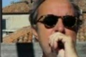 Le cantine sono il nuovo terreno di sfida dei grandi architetti, che devono combinare funzionalità produttiva, ma anche bellezza, accoglienza e benessere dei visitatori. Le esperienze di Mezzacorona, Petra, Fratelli Muratori e Marchesi Antinori