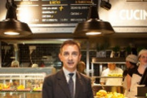 Altro che “Camogli” e prodotti standardizzati. Il progetto Bistrot di Autogrill (con l’Università di Pollenzo), lancia il gruppo verso parole d’ordine nuove: sostenibilità, artigianalità e territorio. Così il direttore marketing Ezio Balarini