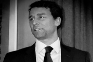 Tra cambiamenti climatici e mutazioni dei gusti dei consumatori, passando per similitudini e differenze con le bollicine tricolori di Prosecco e Franciacorta, presente e futuro della Champagne per Denis Bunner, Vice Chef de Cave di maison Bollinger