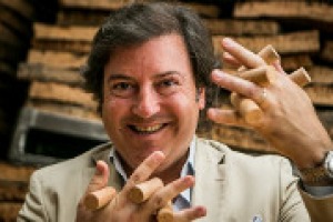 Ogni anno si producono 120 milioni di tappi di sughero in più, e così l’obiettivo del miliardo di euro di fatturato, previsto da Amorim Cork per il 2020, potrebbe essere anticipato, come racconta a WineNews Carlos Santos, ad Amorim Cork Italia