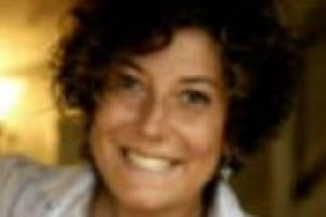 ‘‘Bisogna puntare sulla naturalità, per esempio coltivando il nostro orto e proporne i prodotti ai clienti. La natura è la nostra salvezza’’. Così Carmen Moretti De Rosa, alla guida dell’Albereta, il relais di Terra Moretti sui vigneti di Bellavista