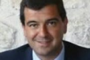 L’unicità dell’Etna ha portato sul vulcano gli investimenti dei marchi più prestigiosi della Sicilia e d’Italia: cosa farà l’Istituto Vite Vino per supportare le aziende in un ‘‘progetto Etna’’? Lo abbiamo chiesto al direttore Dario Caratabellotta