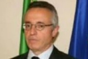 ‘‘Ancora 3 mesi di legislatura, con tante cose in ballo. Disappunto per non aver potuto chiudere il disegno di legge sul consumo di suolo. Il mio futuro? Dopo le dimissioni di questo Governo vedremo’’. A WineNews il Ministro Mario Catania