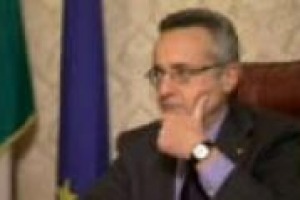 ‘‘Non mi sento di condividere una soluzione di questo tipo’’: così a WineNews il ministro delle Politiche Agricole, Mario Catania, sull’emendamento al decreto legge Balduzzi che vieterà la vendita di vino ai minori di 18 anni