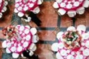 Il catering cresce in numeri e in livello, con tanti ristoranti di alto rango sempre più impegnati. E per il vino di qualità si aprono nuovi spazi. Due testimonianze prestigiose: Bisol, leader del Prosecco, e Cecchi, celebre cantina chiantigiana