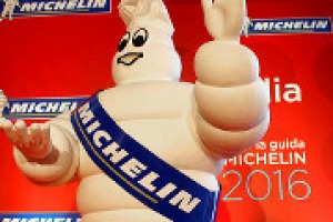 Incoronati dalla Guida Michelin 2016, oggi gli chef sono i veri ambasciatori del made in Italy. A WineNews Matteo Baronetto, Cristina Bowerman, Moreno Cedroni, Vito Mollica, Davide Oldani, Giancarlo Perbellini, Alberto Santini e Ciccio Sultano