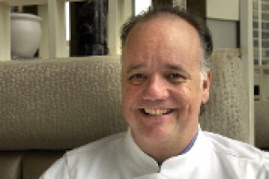 Dall’esperienza tra i fornelli del “Dal Pescatore” al legame strettissimo con il meglio del made in Italy: a WineNews Tony Mantuano, lo chef che 30 anni fa ha portato i sapori del Belpaese a Chicago, conquistando anche il Presidente Barack Obama