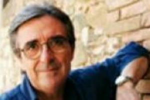 Produrre vini senza solforosa durevoli nel tempo: è l’obiettivo di ‘‘Wine Research Team’’, uno staff di biologi, climatologi, docenti universitari guidati dall’enologo Riccardo Cotarella, intervistato da WineNews