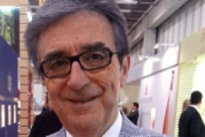 “Alla fine di Expo vorrei che il mondo dicesse: quante belle cose non conoscevamo dell'Italia del vino!” Così a WineNews Riccardo Cotarella, alla guida del comitato scientifico che curerà i contenuti del padiglione vino di Expo Milano 2015