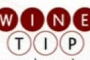 L’Italia del vino ha uno dei sui punti di forza nei vitigni autoctoni. Ma perché poi nelle aste le quotazioni migliori vanno sempre ai vini made in Italy fatti con gli ‘‘internazionali’’? Questo e altro nelle parole di Alberto Cristofori di Wine Tip