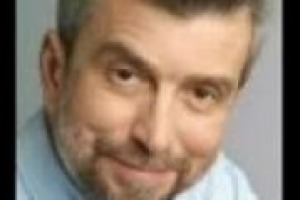 Il modello di sviluppo e integrazione razziale che ruota intorno al Brunello è esportabile in altri contesti? Il pensiero del Ministro del Lavoro Cesare Damiano: ‘Esempio piccolo ma molto importante’