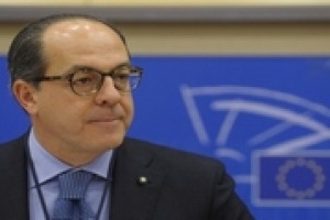 Nuova Politica Agricola Comune, consultazione popolare e sviluppo dei sostegni comunitari alle agricolture nazionali: lo status quo e i segnali più promettenti secondo Paolo De Castro, Vicepresidente Commissione Agricoltura del Parlamento Europeo