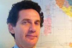 Gli italiani hanno smesso di investire, ed iniziato ad accumulare i risparmi “sotto il materasso”. E se dovessero decidere di spenderli, punterebbero sui gioielli dell’alimentare, come racconta a WineNews Giulio de Rita, ricercatore del Censis