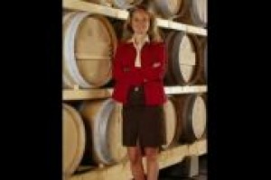Negli aeroporti bene la vendita di oggetti di lusso, nuova tendenza che interessa anche le bottiglie di vino? Lo abbiamo chiesta a Diana Frescobaldi, special project manager dell’azienda di famiglia Negli aeroporti bene la vendita di oggetti di lusso, nuova tendenza che interessa anche le bottiglie di vino? Lo abbiamo chiesta a Diana Frescobaldi, special project manager dell’azienda di famiglia