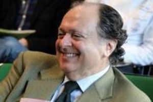 “Finalmente chef italiani riconosciuti come ambasciatori del made in Italy nel mondo. Ora c’è una squadra, non più solo grandissimi solisti”. A dirlo Enzo Vizzari responsabile delle guide de L’Espresso