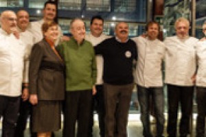 “Non so quanto ho investito fino ad ora, ma vogliamo essere in tutti Paesi del mondo. Il futuro del vino è nel “vino vero”, quello naturale. Avrei già venduto, ma ai miei figli Eataly piace da matti!”. Così Oscar Farinetti, nei 10 anni di Eataly