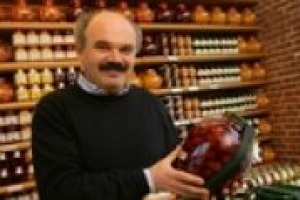 ‘‘Eataly non si vende. Il mio futuro sarà un ‘‘pisello verde’’, che vuol dire rispetto, e con il quale venderò nel mondo auto, abbigliamento e design con lo stesso stile di Eataly’’. Oscar Farinetti svela il suo futuro a WineNews