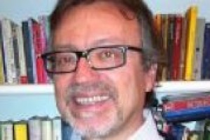 ‘‘Una guida senza punteggi, ai produttori, dai più grandi ai piccoli, ai loro vini e alle loro cantine’’. Parola di Luciano Ferraro, caporedattore del Corriere della Sera, e autore di “Vignaioli e vini d’Italia. Guida a 200 produttori d’eccellenza’’