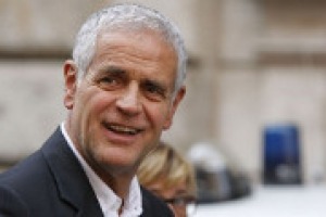 Se il vino ha guadagnato la scena del dibattito politico è perché “è un prodotto tipico italiano di qualità, distintivo della nostra identità culturale”, come racconta a WineNews Roberto Formigoni, presidente della Commissione Agricoltura al Senato