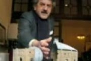 Cantine d’autore? No, grazie. O meglio, si, ma a patto che il loro stile sia legato al territorio, al paesaggio e alla cultura del vino: la pensa così Giovanni Fraziano, preside della Facoltà di Architettura dell’Università di Trieste