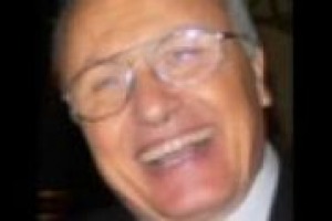 Il restauro del Castello di Barbaresco, una mostra contemporanea con opere di artisti come Warhol, Paladino, Rotella, Chia e un grande vino, per i 150 anni di una delle griffe del vino italiano più prestigiose del mondo: la voce di Angelo Gaja