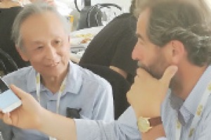 “Sempre amato e bevuto il vino, e non mi sono mai ubriacato. Non conoscevo Barolo, ma mi prometto di farlo meglio in futuro. Vino e alcol fanno parte della cultura, del mito e della poesia in Cina”. Così il Nobel per la letteratura Gao Xingjian