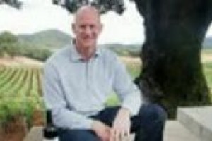 Il Sangiovese ha in Toscana la sua terra d’elezione, ma in Napa Valley, California, c’è chi prova ad emulare il successo di Brunello e Chianti, come la Gargiulo Vineyards, diretta da Justin Dragoo, a Montalcino per carpirne i segreti