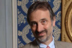 La crescita del Prosecco, vista dall’Italia, sembra poter minacciare, a livello commerciale, lo strapotere dello Champagne. Ma è davvero così? Lo abbiamo chiesto a Thierry Gasco, chef de cave di uno dei brand più conosciuti Oltralpe, Pommery