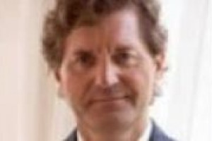 Mentre tutti prezzi delle uve scendevano, nel 2009 quelle del Cartizze, il ‘‘cru’’ del Prosecco, sono cresciute toccando i 4 euro al chilo. Il successo di questa chicca enologica nelle parole di Giancarlo Moretti Polegato, alla guida di Villa Sandi