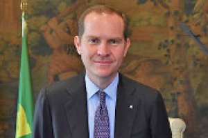 Lavorare sulla competitività delle imprese del vino, “settore trainante dell’economia complessiva, non solo agricola”: la priorità e gli altri obiettivi di Massimiliano Giansanti, nuovo presidente di Confagricoltura