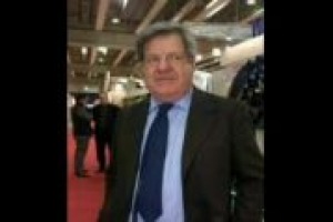 Nuovi investimenti per l'energia pulita nella Tenuta San Guido, terra di nascita del Sassicaia. Ma il marchese Nicolò Incisa della Rocchetta assicura:'La qualità del vino rimarrà immutata'