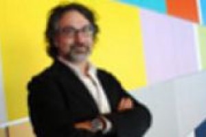 Quando scegliamo una bottiglia di vino, l’occhio cade subito sull’etichetta, ma che effetto fa sul consumatore? Lo abbiamo chiesto al professor Bruno Laeng, docente di neuropsicologia cognitiva all’Università di Oslo