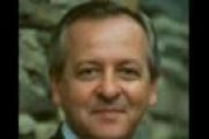 Il pagamento di una royalty d’ingresso per i nuovi aderenti ad un consorzio di tutela? Giuseppe Liberatore, direttore del Consorzio del Chianti Classico, commenta a WineNews questa possibile novità... Il pagamento di una royalty d’ingresso per i nuovi aderenti ad un consorzio di tutela? Giuseppe Liberatore, direttore del Consorzio del Chianti Classico, commenta a WineNews questa possibile novità...
