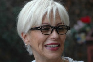 “Siamo un popolo passionale, innamorati del calcio e della tavola, e le due cose possono andare di pari passo: vedere una partita di calcio insieme diventa l’occasione per condividere il cibo”. A WineNews la firma de “la Repubblica” Licia Granello