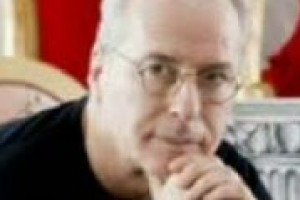 Un simbolo, la farfalla di vino, ed uno slogan, ‘‘in Tuscany veritas’’, per il nuovo brand del vino toscano e, in futuro, dell’intero agroalimentare della regione. Ne abbiamo parlato con il suo ideatore, il creativo Lorenzo Marini