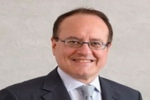 Dai grandi mercati internazionali all’Italia, dalle grandi degustazioni, ai momenti imperdibili, come Opera Wine, domani, in un Vinitaly che diventa anche capitale politica del vino europeo: a WineNews il dg Veronafiere Giovanni Mantovani