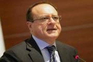 Ancora più buyer internazionali (e un’app dedicata per 3.000 di loro), sempre più eventi e tasting - “OperaWine” su tutti - ospiti istituzionali e uno sguardo al futuro dei mercati: il Vinitaly “50+1” secondo Giovanni Mantovani, dg Veronafiere