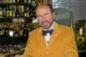 La guida Michelin 2012 conferma i sei tre stelle de 2011, a cui si aggiunge Bottura. Novità e sorprese anche tra i due stelle e tra i nuovi stellati: ne abbiamo parlato con uno dei maggiori critici gastronomici del Belpaese, Marcello Coronini