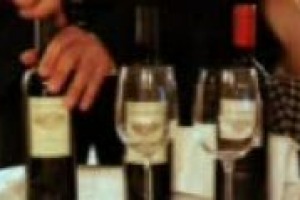 Come scelgono i vini le catene alberghiere più prestigiose? In primis con accordi con le più importanti maison vinicole, ma anche puntando sul territorio. Così, a WineNews, Gianfranco Masiero, regional director di Starwood Hotel & Resort per l’Italia