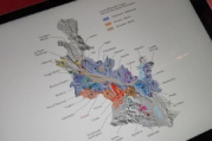 Quando si parla di zonazione, il punto di riferimento è Alessandro Masnaghetti, alla guida di Enogea, la sola casa editrice specializzata. Che, a WineNews, racconta i due approcci principali, quello scientifico e quello culturale