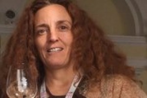 C’è chi della biodinamica ne ha fatto un credo anche in viticoltura, tanto da rifiutare anche i mezzi meccanici nelle vigne. Come la proprietaria del Castello di Tassarolo, Massimiliana Spinola che ha deciso di coltivare la vigna con i cavalli