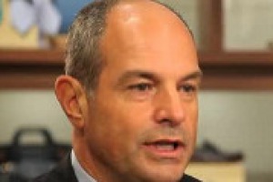 “Grande vino e alta moda hanno in comune la ricerca dell’eccellenza, perché da 0 a 90 possono arrivare tutti, è da 90 a 100 la vera sfida. La differenza maggiore è il tempo”. Così Massimo Ferragamo, produttore a Montalcino con Castiglion del Bosco