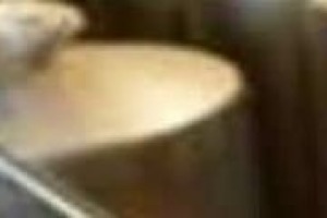 Una tassa di scopo su vino alcolici per finanziare la sanità? Il ministro Balduzzi smentisce l’ipotesi, ma le organizzazioni di categoria non abbassano la guardia: le parole di Lucio Mastro Berardino, alla guida di Unione Italiana Vini